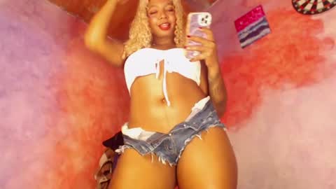 Snapshot of naomi_rider77 chatting on June 2026 12:41:02 AM mara Jos online show from June 2026 12:41:02 AM