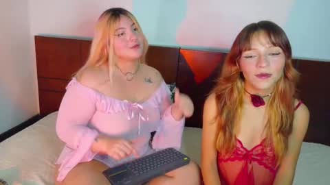 Snapshot of naomiandtsuki chatting on March 2026 07:23:01 AM Naomi and Tsuki online show from March 2026 07:23:01 AM