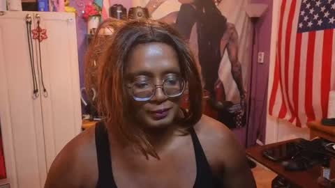 Naomi online show from October 2025 01:07:01 PM