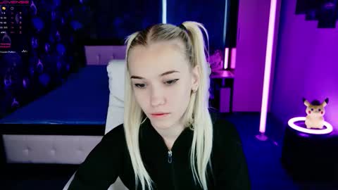 Snapshot of naomihita chatting on October 2025 09:54:02 AM naomihita online show from October 2025 09:54:02 AM