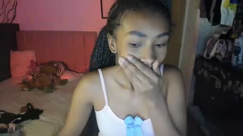 Naomii online show from January 2025 06:49:02 AM