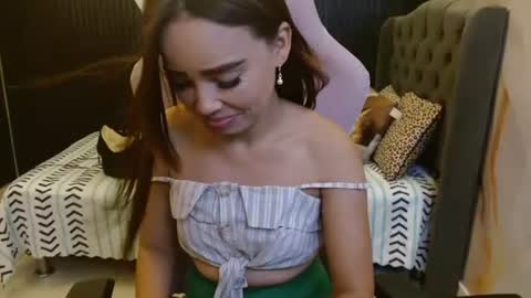 Snapshot of naomis_36 chatting on June 2026 02:40:02 PM Naomis online show from June 2026 02:40:02 PM