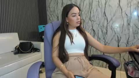 Snapshot of naomis_36 chatting on July 2026 01:35:02 PM Naomis online show from July 2026 01:35:02 PM