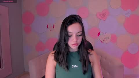 Naomi online show from December 2024 12:16:01 PM