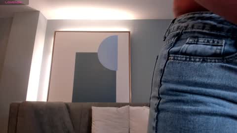 Naomi online show from December 2024 12:12:02 PM