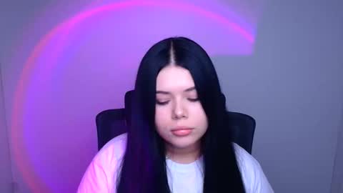 Naomi online show from September 2025 12:30:01 PM