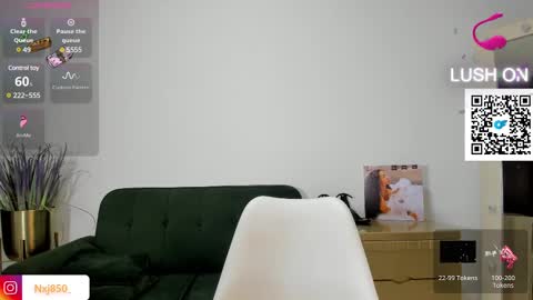 Naomi     online show from February 2025 10:58:01 PM