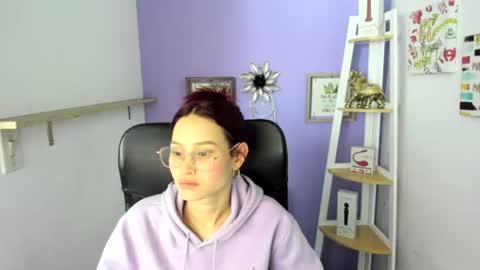 Snapshot of naomy_stanley chatting on July 2026 03:11:02 AM Naomy Stanley online show from July 2026 03:11:02 AM