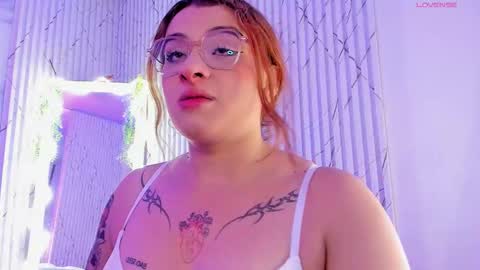 Naomy  online show from March 2026 03:17:01 AM