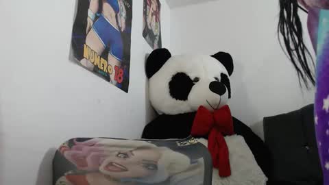 Snapshot of naomylux1 chatting on May 2026 12:48:01 PM naomylux1 online show from May 2026 12:48:01 PM