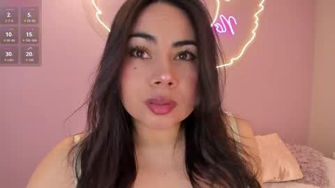Snapshot of naomymonroe_ chatting on May 2026 10:53:01 AM Naomy online show from May 2026 10:53:01 AM