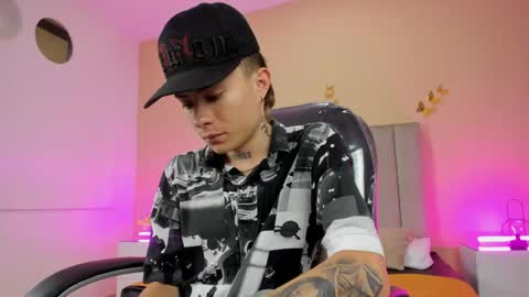 Snapshot of nascary_fox chatting on April 2026 12:08:02 PM Nascary Fox online show from April 2026 12:08:02 PM