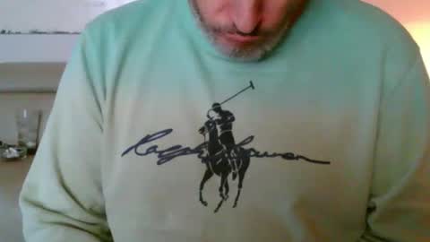 nassobout online show from November 2025 09:08:01 PM