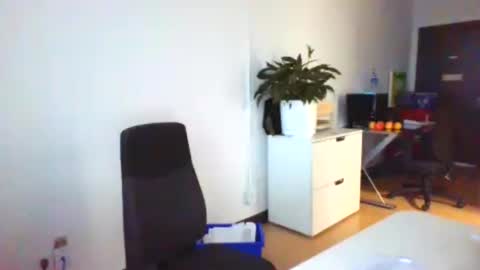 nassobout online show from June 2026 11:39:01 PM