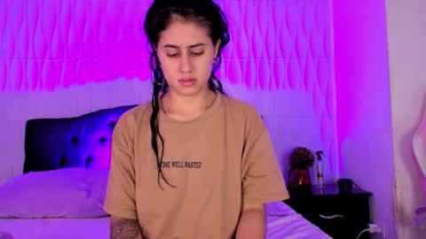 Maira online show from November 2025 08:11:01 PM