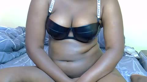 OILy Girl online show from January 2026 12:08:02 PM