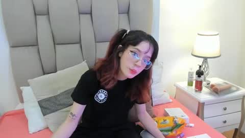 Snapshot of nastya_fantasy chatting on December 2024 07:33:01 PM Nastya online show from December 2024 07:33:01 PM