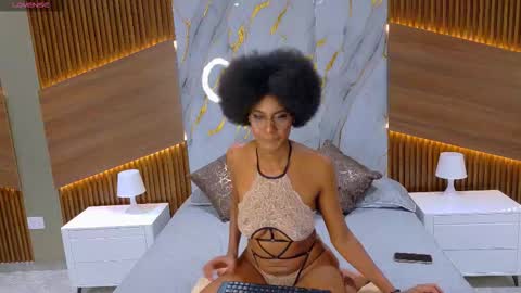 Snapshot of nastybrunette_ chatting on November 2025 07:07:01 AM Julieth online show from November 2025 07:07:01 AM