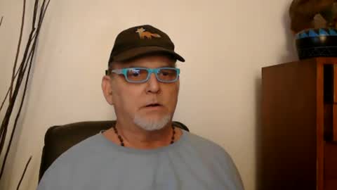 Daddy online show from February 2025 08:42:02 PM