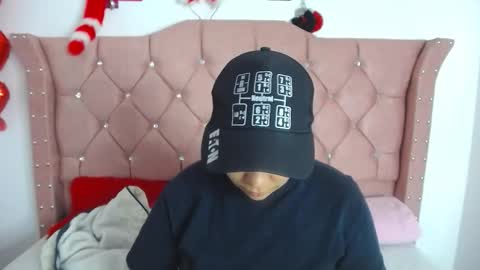 nat_evans8 online show from March 2026 03:10:02 AM