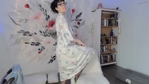 Snapshot of natahsaluxxx chatting on December 2024 03:22:02 PM Natasha Luxxx online show from December 2024 03:22:02 PM