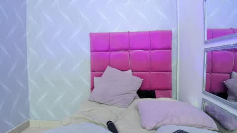 Naty  online show from January 2025 06:31:01 PM