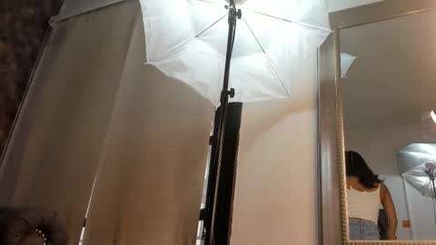 Naty  online show from September 2025 12:07:01 PM