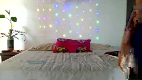 CATHALINA NATA online show from December 2025 02:34:01 PM