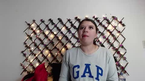 Natalia Walker online show from February 2026 01:53:02 PM