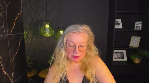 NataliCloud online show from October 2025 01:34:02 PM