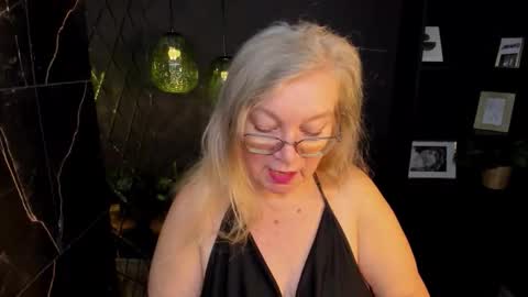 NataliCloud online show from November 2025 01:22:02 PM