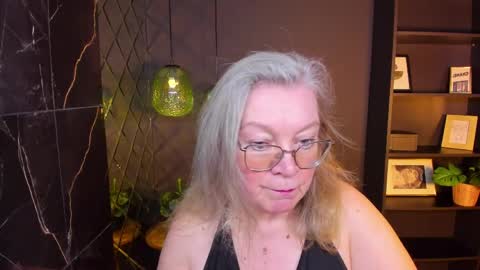 NataliCloud online show from April 2026 01:01:01 PM