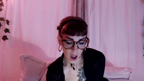 Natalie Six online show from February 2026 05:17:01 AM