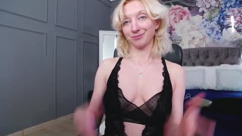 Natalie online show from January 2025 10:59:01 AM