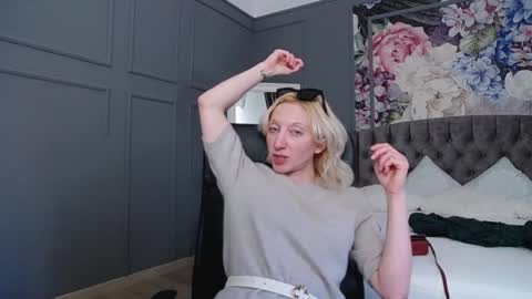 Natalie online show from January 2025 01:01:01 PM