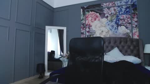 Natalie online show from February 2025 10:26:02 AM