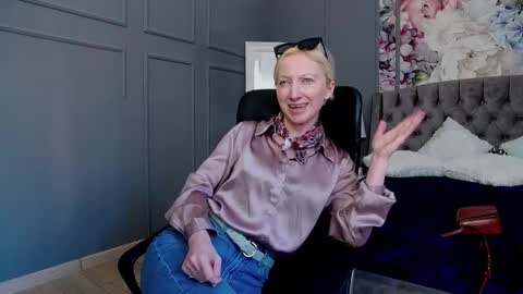 Natalie online show from March 2025 12:33:02 PM