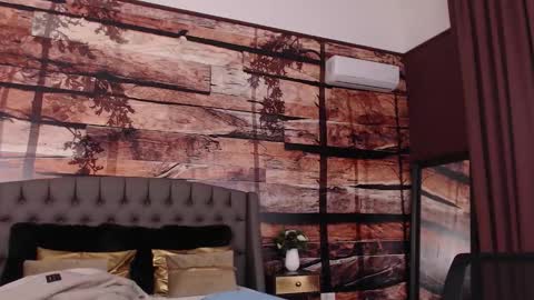 Natalie online show from November 2025 11:57:02 AM