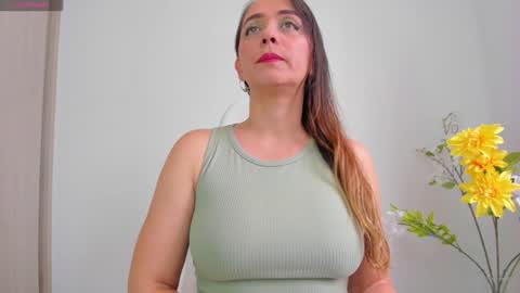 Natalie online show from December 2024 07:38:02 PM