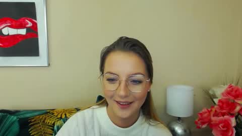 Snapshot of natalie_live chatting on January 2025 07:28:01 AM NatalieSexy online show from January 2025 07:28:01 AM