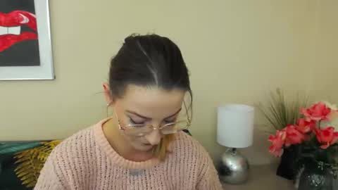 Snapshot of natalie_live chatting on February 2025 07:12:02 AM NatalieSexy online show from February 2025 07:12:02 AM