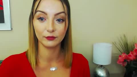 Snapshot of natalie_live chatting on February 2025 10:14:01 AM NatalieSexy online show from February 2025 10:14:01 AM