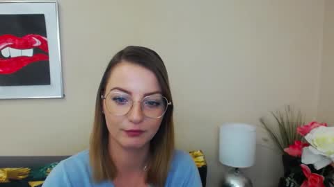 Snapshot of natalie_live chatting on February 2025 11:33:01 AM NatalieSexy online show from February 2025 11:33:01 AM