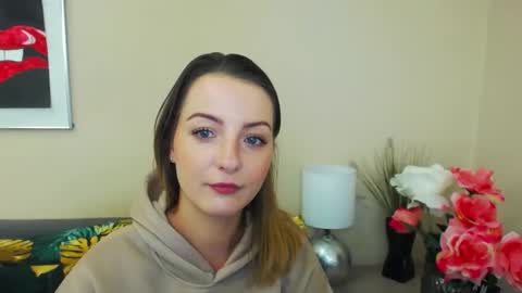 Snapshot of natalie_live chatting on February 2025 07:20:01 AM NatalieSexy online show from February 2025 07:20:01 AM
