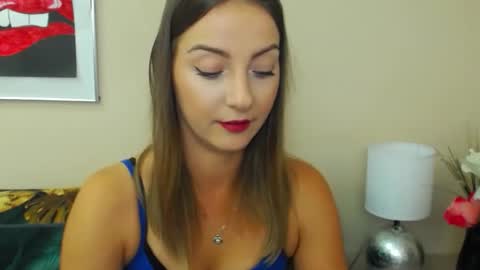 Snapshot of natalie_live chatting on September 2025 06:13:01 AM NatalieSexy online show from September 2025 06:13:01 AM
