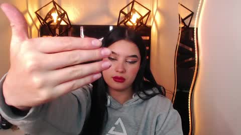 natalie  online show from March 2026 07:58:01 PM