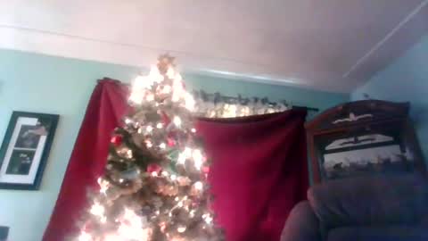 Snapshot of nataliedays chatting on December 2024 08:05:01 PM Natalie online show from December 2024 08:05:01 PM