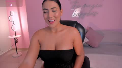 Snapshot of natalielewis_ chatting on April 2026 12:29:02 PM Natalie Lewis online show from April 2026 12:29:02 PM