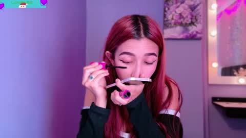 natalliapradas online show from December 2025 04:11:01 PM