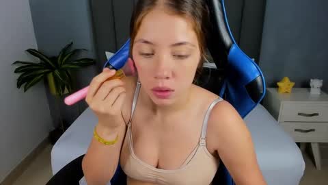 Nataly online show from January 2025 12:05:01 PM